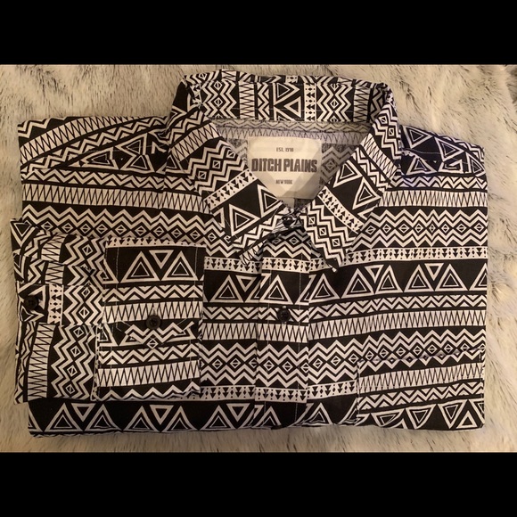 DITCH PLAINS BUTTON DOWN SHIRT Sz XL - Picture 2 of 3